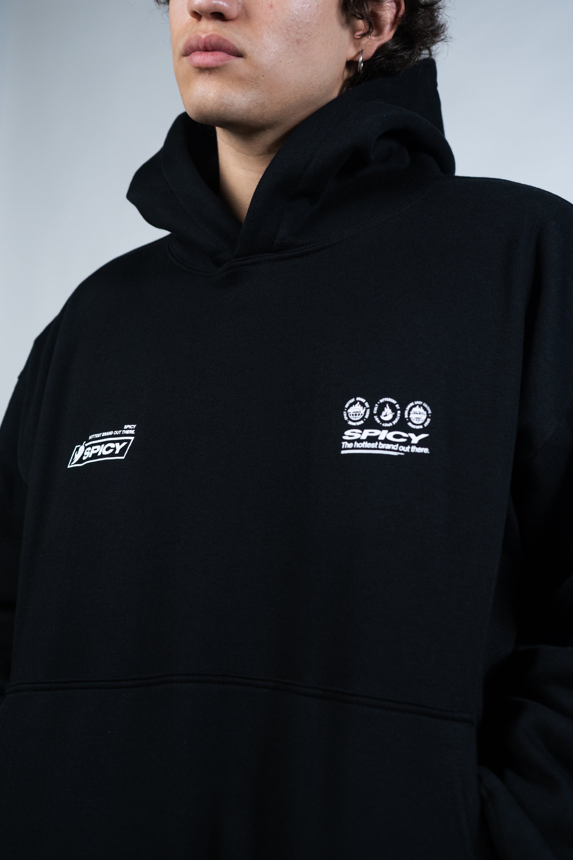 TOO HOT HOODIE NEGRO