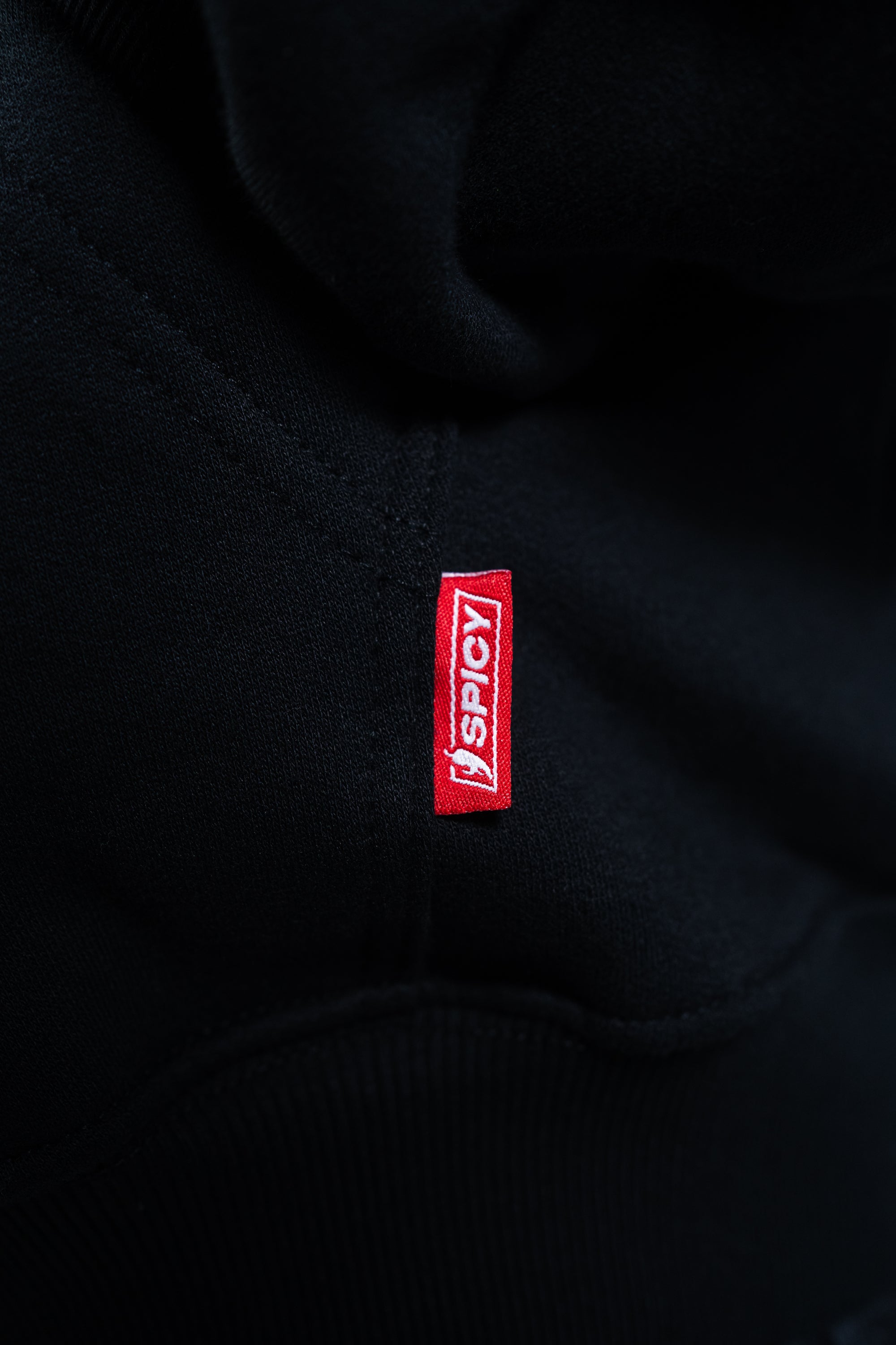 TOO HOT HOODIE NEGRO