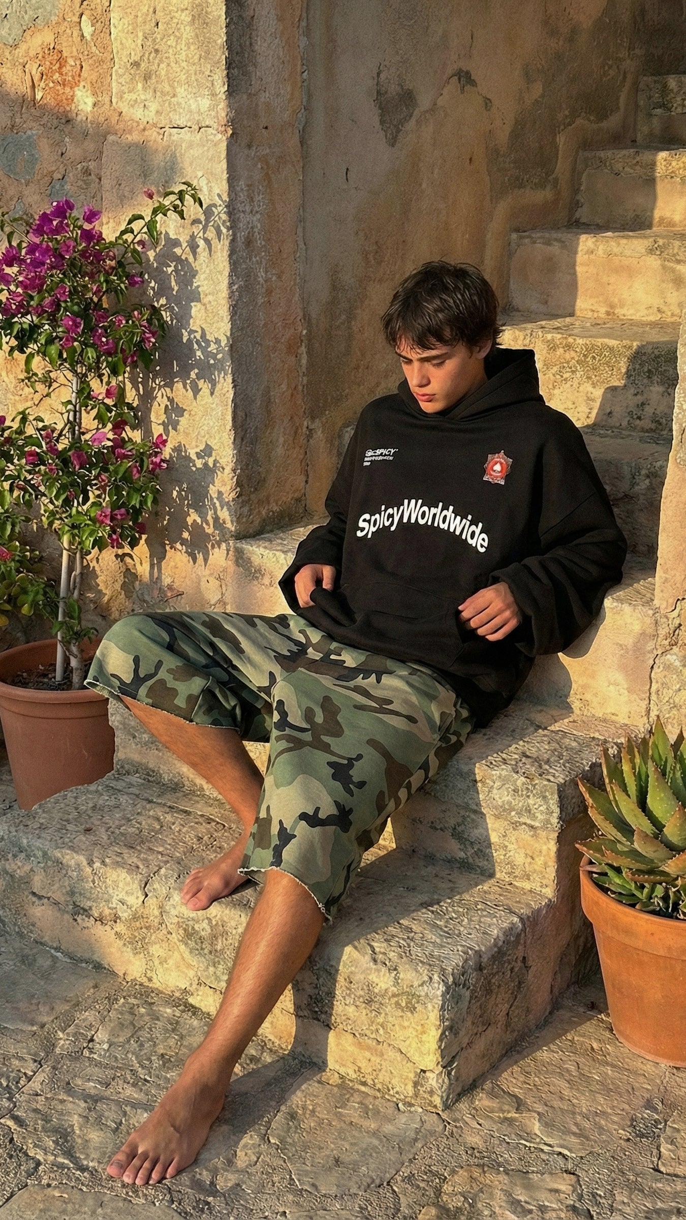 SPICY ACADEMY HOODIE NEGRO