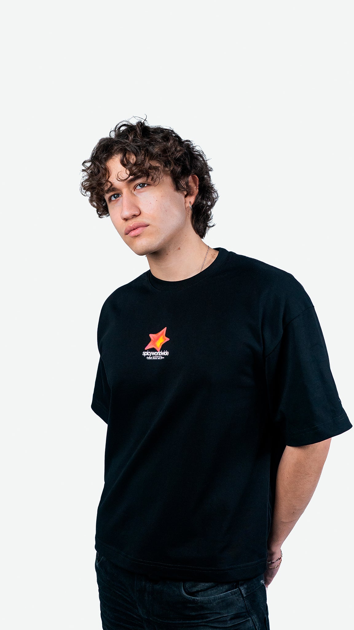 POLERA MAIN CHARACTER NEGRA