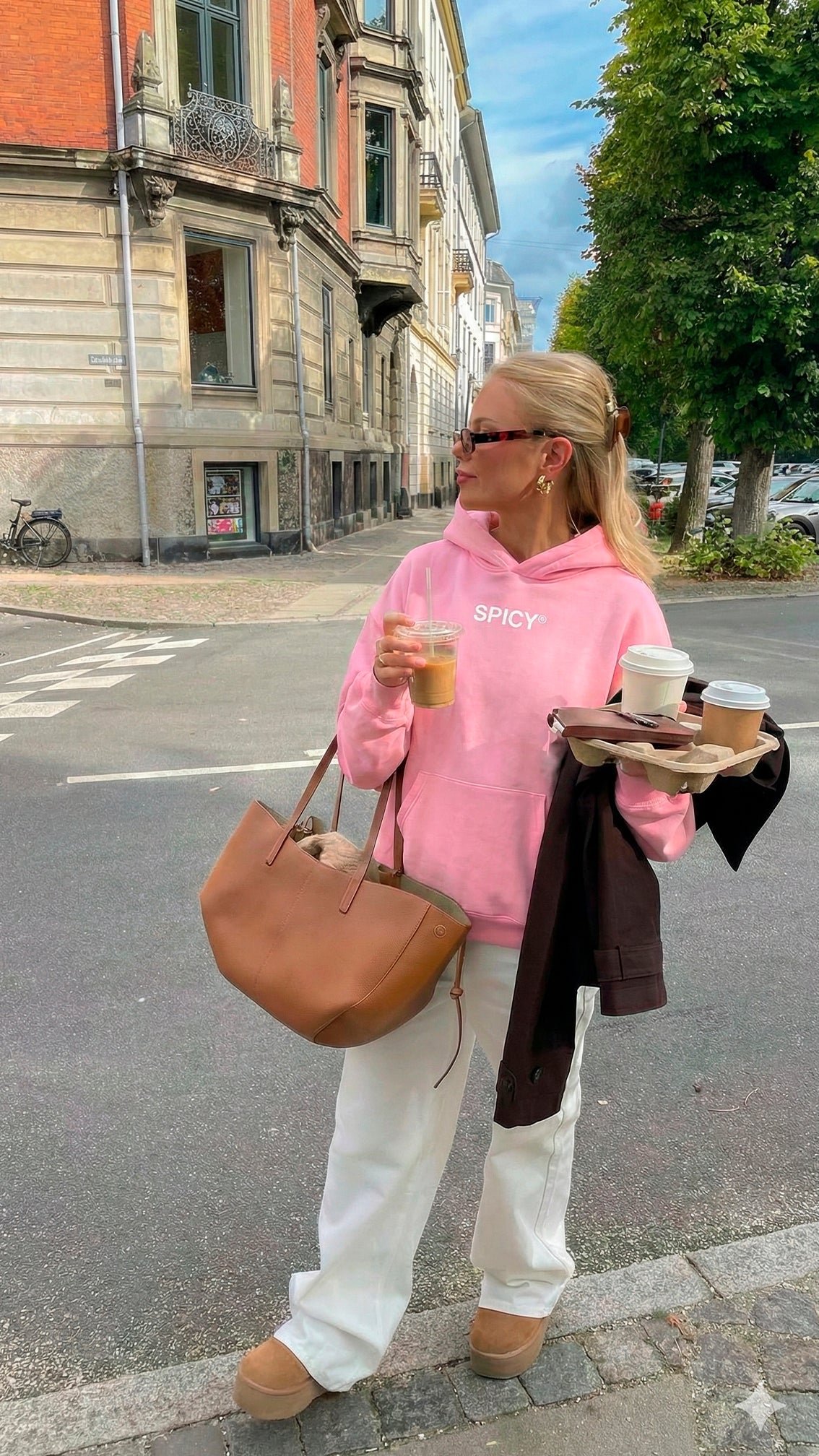 CIGARRETTE HOODIE ROSA